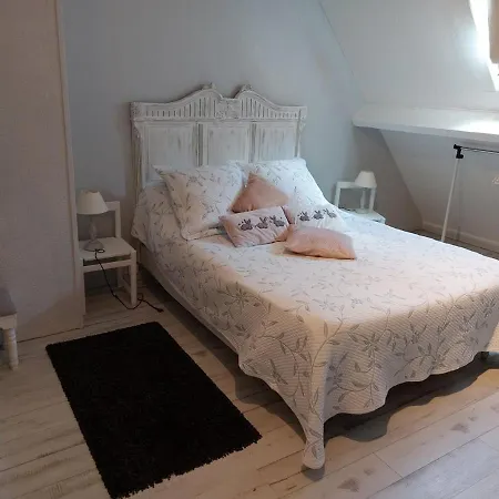 Le Petit Bois Normand - Chambre D'hote 3* Champ-du-Boult